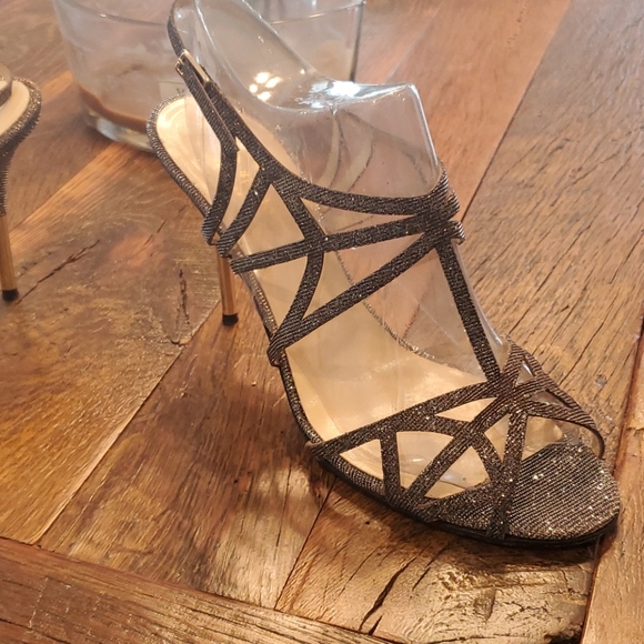 Kate Spade Metallic Strappy Sandal; sz 9B - Picture 3 of 9